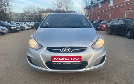 Hyundai Solaris II рестайлинг, 2011 год, 684 000 рублей, 2 фотография