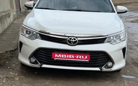 Toyota Camry, 2016 год, 1 950 000 рублей, 3 фотография