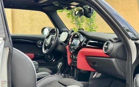 MINI Hatch, 2021 год, 3 850 000 рублей, 11 фотография