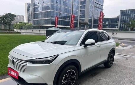 Honda Vezel, 2023 год, 1 800 018 рублей, 1 фотография