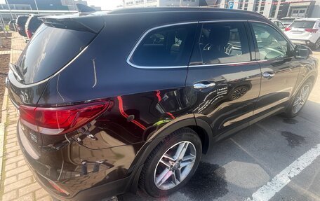 Hyundai Santa Fe III рестайлинг, 2017 год, 2 390 000 рублей, 4 фотография