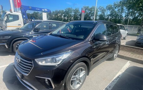 Hyundai Santa Fe III рестайлинг, 2017 год, 2 390 000 рублей, 2 фотография