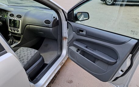 Ford Focus II рестайлинг, 2006 год, 380 000 рублей, 14 фотография