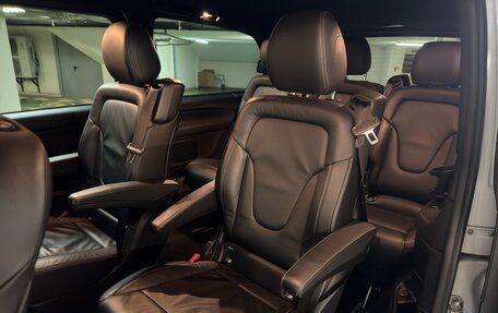 Mercedes-Benz V-Класс, 2019 год, 4 880 000 рублей, 14 фотография