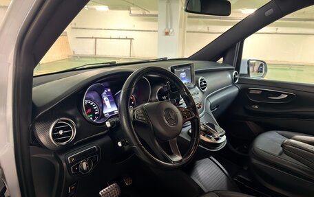 Mercedes-Benz V-Класс, 2019 год, 4 880 000 рублей, 13 фотография