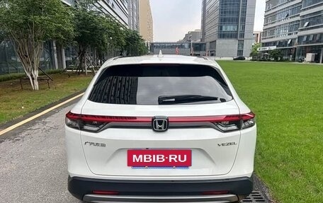 Honda Vezel, 2023 год, 1 800 018 рублей, 7 фотография