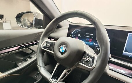 BMW 5 серия, 2024 год, 6 900 000 рублей, 13 фотография