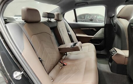 BMW 5 серия, 2024 год, 6 900 000 рублей, 23 фотография