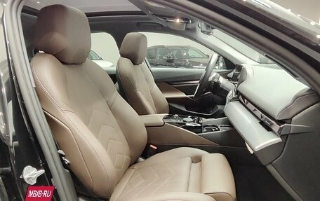 BMW 5 серия, 2024 год, 6 900 000 рублей, 19 фотография