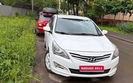 Hyundai Solaris II рестайлинг, 2016 год, 1 100 000 рублей, 1 фотография