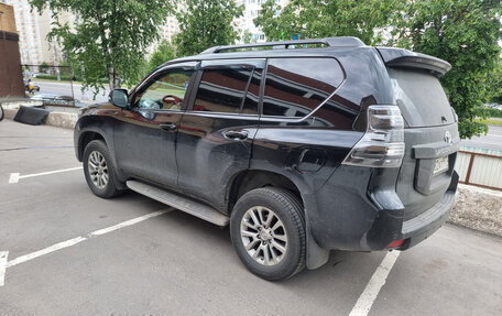 Toyota Land Cruiser Prado 150 рестайлинг 2, 2016 год, 3 500 000 рублей, 9 фотография