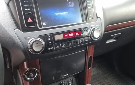 Toyota Land Cruiser Prado 150 рестайлинг 2, 2016 год, 3 500 000 рублей, 6 фотография