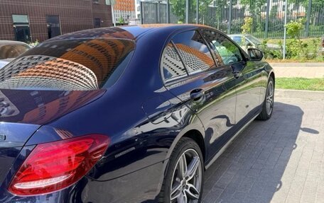 Mercedes-Benz E-Класс, 2019 год, 3 500 000 рублей, 2 фотография