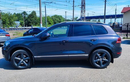 Volkswagen Touareg III, 2011 год, 1 590 000 рублей, 2 фотография