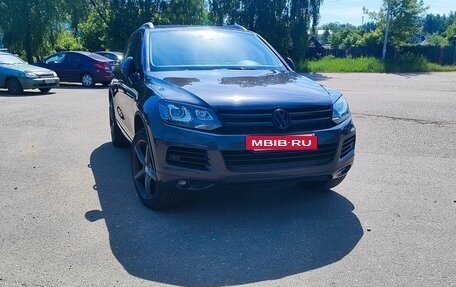 Volkswagen Touareg III, 2011 год, 1 590 000 рублей, 7 фотография