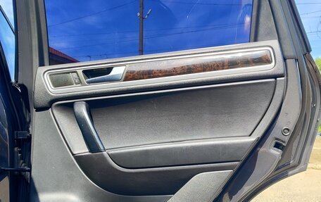 Volkswagen Touareg III, 2011 год, 1 590 000 рублей, 16 фотография