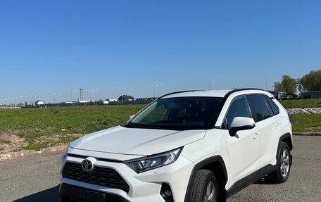 Toyota RAV4, 2020 год, 3 150 000 рублей, 3 фотография