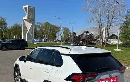 Toyota RAV4, 2020 год, 3 150 000 рублей, 5 фотография