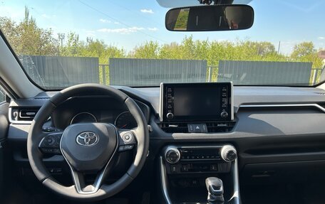 Toyota RAV4, 2020 год, 3 150 000 рублей, 8 фотография