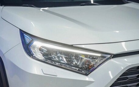 Toyota RAV4, 2020 год, 3 150 000 рублей, 13 фотография