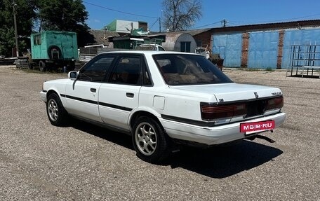 Toyota Camry, 1987 год, 150 000 рублей, 4 фотография