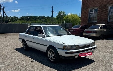 Toyota Camry, 1987 год, 150 000 рублей, 2 фотография