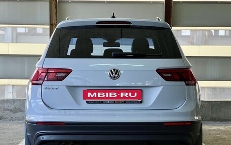 Volkswagen Tiguan II, 2019 год, 1 829 000 рублей, 3 фотография