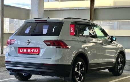 Volkswagen Tiguan II, 2019 год, 1 829 000 рублей, 2 фотография