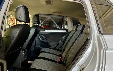 Volkswagen Tiguan II, 2019 год, 1 829 000 рублей, 26 фотография