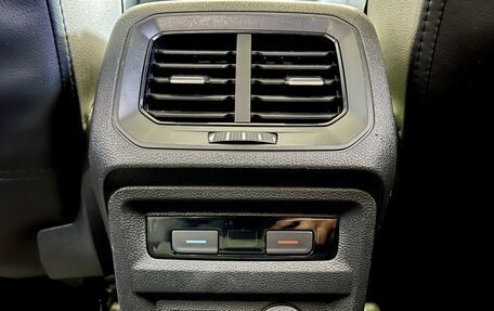 Volkswagen Tiguan II, 2019 год, 1 829 000 рублей, 27 фотография