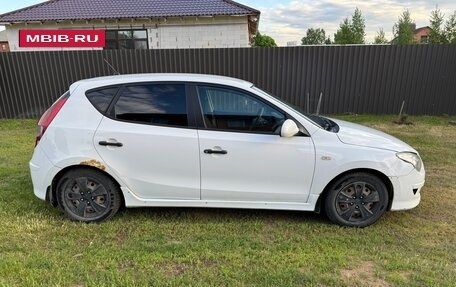Hyundai i30 I, 2010 год, 600 000 рублей, 4 фотография