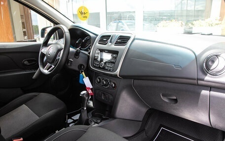 Renault Logan II, 2020 год, 1 058 000 рублей, 20 фотография