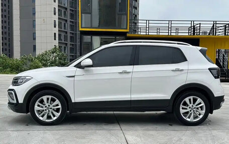Volkswagen T-Cross I, 2022 год, 1 422 000 рублей, 7 фотография