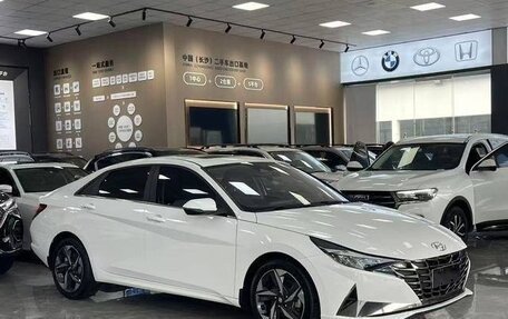 Hyundai Elantra, 2021 год, 1 400 000 рублей, 2 фотография