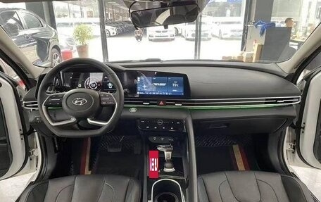 Hyundai Elantra, 2021 год, 1 400 000 рублей, 9 фотография