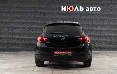 Opel Astra J, 2011 год, 790 000 рублей, 5 фотография