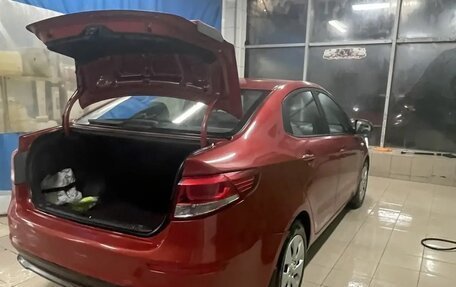 KIA Rio III рестайлинг, 2016 год, 940 000 рублей, 5 фотография