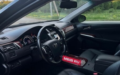 Toyota Camry, 2013 год, 1 500 000 рублей, 10 фотография