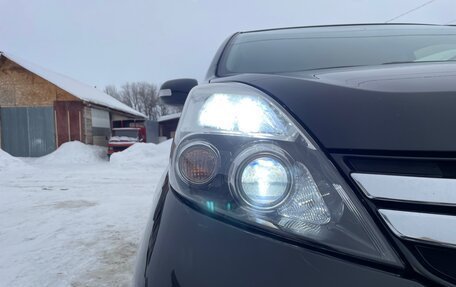 Toyota ISis I, 2012 год, 1 250 000 рублей, 6 фотография