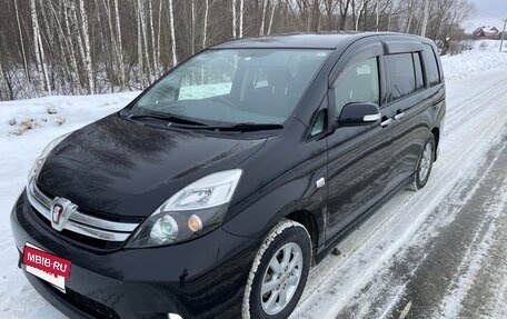 Toyota ISis I, 2012 год, 1 250 000 рублей, 2 фотография