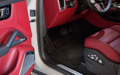 Porsche Cayenne III, 2020 год, 9 990 000 рублей, 4 фотография