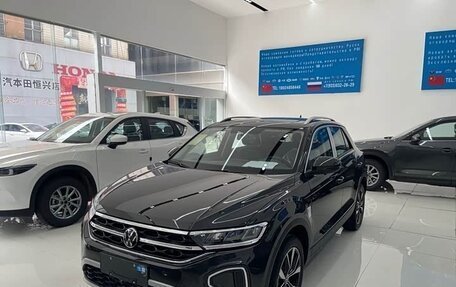 Volkswagen T-Roc I, 2026 год, 2 250 000 рублей, 1 фотография