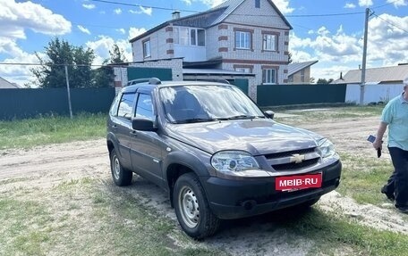 Chevrolet Niva I рестайлинг, 2013 год, 550 000 рублей, 5 фотография