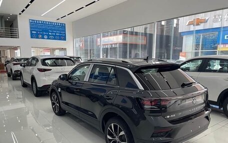Volkswagen T-Roc I, 2026 год, 2 250 000 рублей, 13 фотография