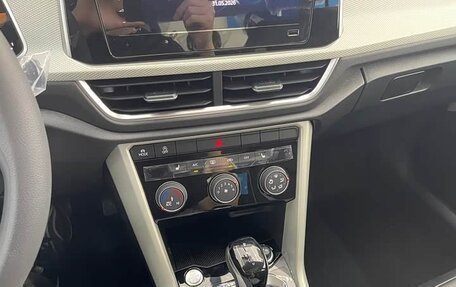 Volkswagen T-Roc I, 2026 год, 2 250 000 рублей, 14 фотография