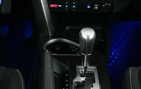 Toyota RAV4, 2016 год, 2 581 000 рублей, 15 фотография