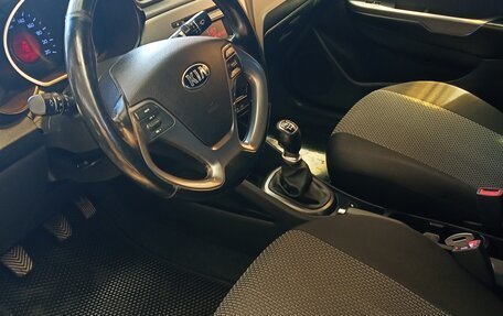 KIA Rio III рестайлинг, 2016 год, 500 000 рублей, 14 фотография