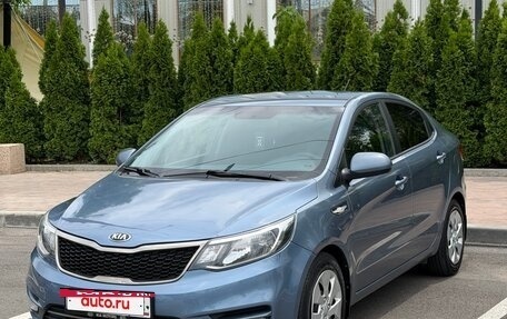 KIA Rio III рестайлинг, 2015 год, 930 000 рублей, 3 фотография