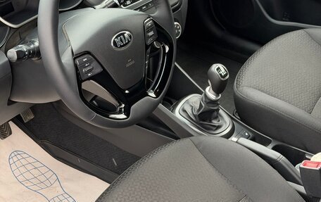 KIA Rio III рестайлинг, 2015 год, 930 000 рублей, 26 фотография