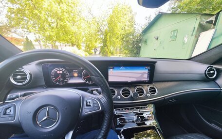 Mercedes-Benz E-Класс, 2017 год, 4 500 000 рублей, 5 фотография